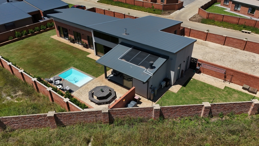 3 Bedroom Property for Sale in Van Der Hoff Park North West